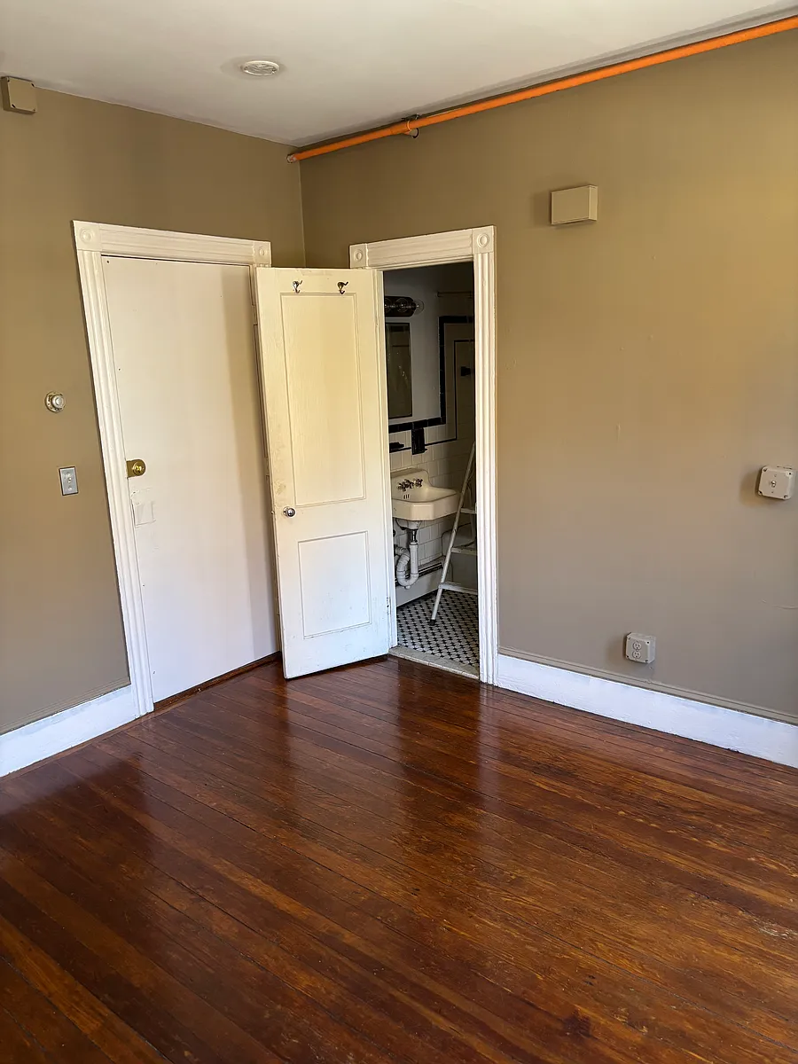 Building Photo - 24 Doyle Ave #3