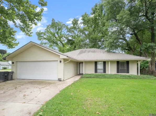 7574 Pennhill Dr, Baton Rouge, LA 70817