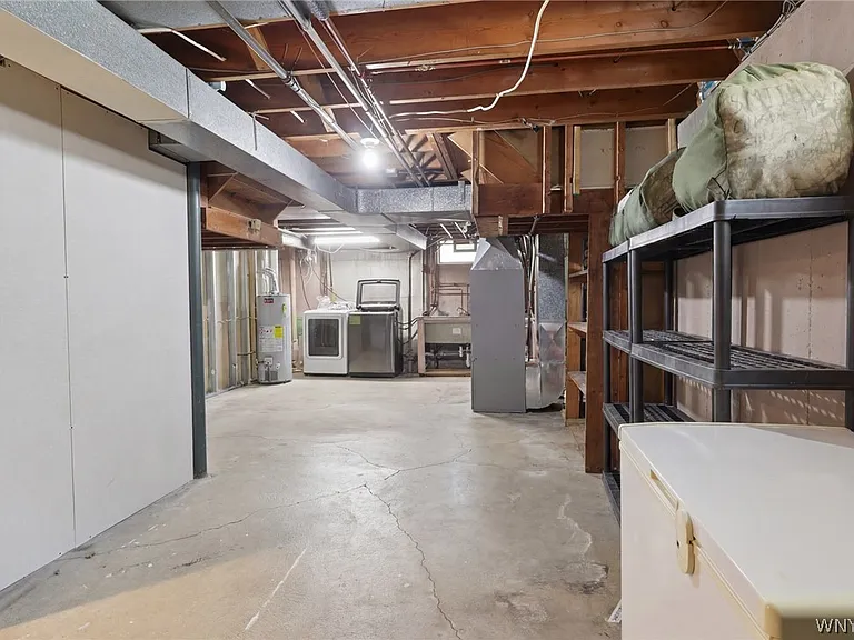 16 Paramount Pkwy — Photo 27