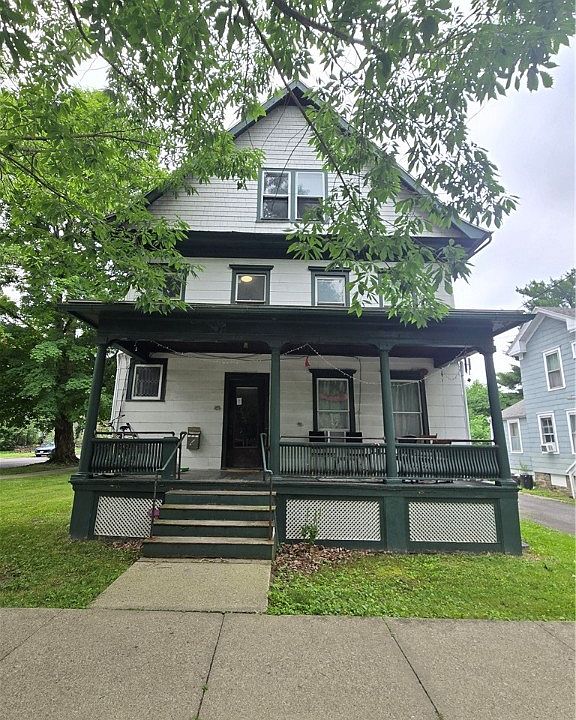 1st image of 702 N Aurora St