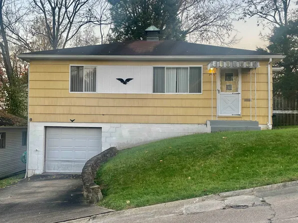 2955 Shepard Dr, Huntington, WV 25705