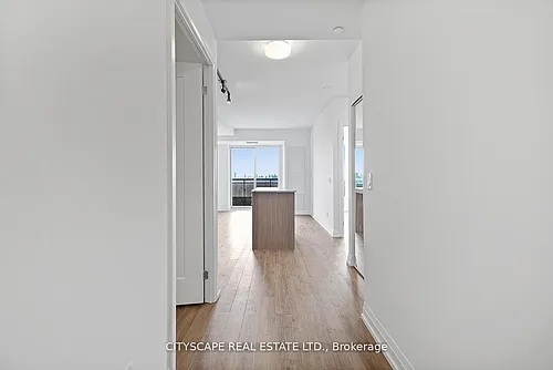 286 Main St #1811 Photo 1
