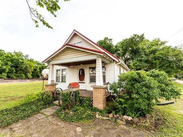 707 Kansas St, Pawnee, OK 74058