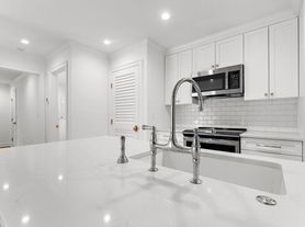 1481 Center Street Ext