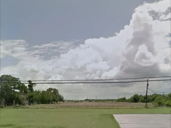 N Virginia St, Pt Lavaca, TX 77979