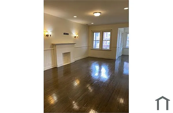 Building Photo - 6132 S Eberhart Ave #1