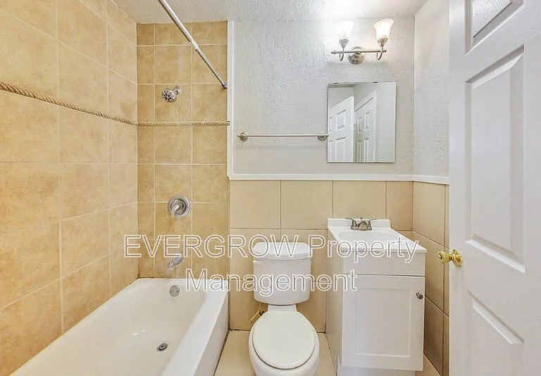 3962 Strathmore Dr — Photo 18