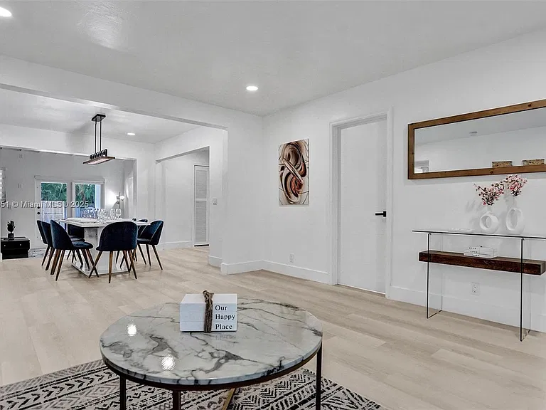 1230 Johnson St — Photo 51