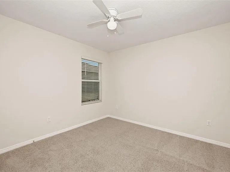 2725 Dumont Ln — Photo 28