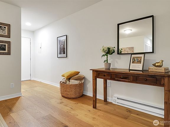 3rd image of 2746 60th Avenue SW #2