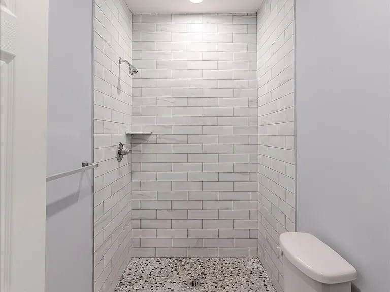 19 Osborn St — Photo 25