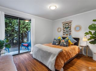 332 Healy Ave S APT 1, North Bend, WA