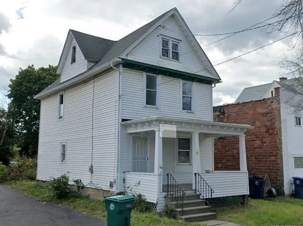 1725 Pierce Ave, Niagara Falls, NY 14301