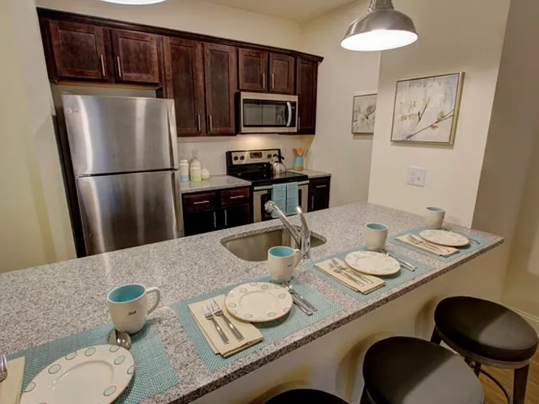 Carlton Hollow Senior Apartments — Photo 18