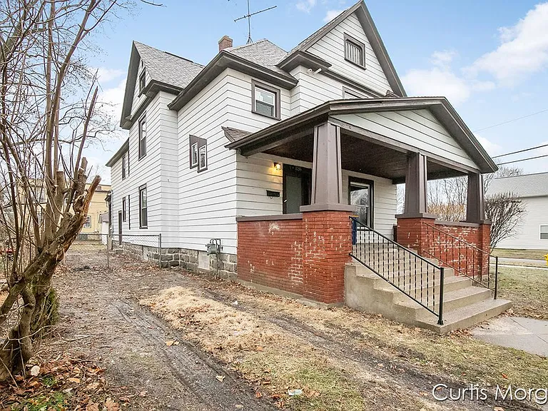 1035 Chatham St NW — Photo 29