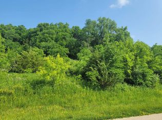 9 Sugarcreek Trl, Galena, IL 61036