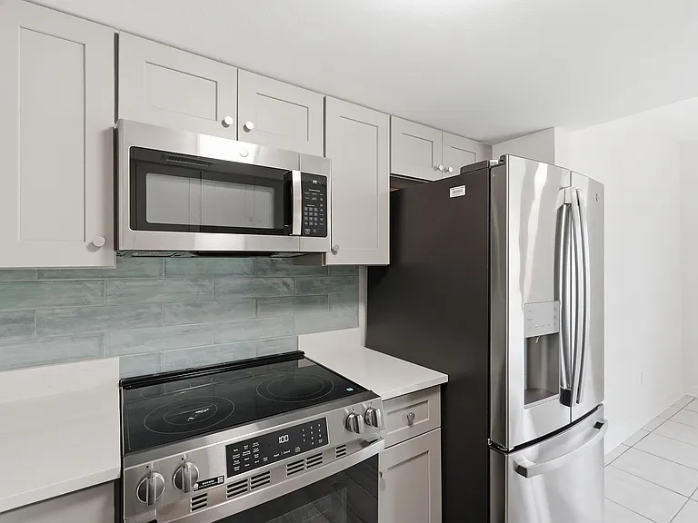 548 Plaza Seville Ct #89 — Photo 7