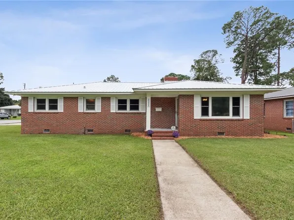 2222 Parkwood Dr, Brunswick, GA 31520