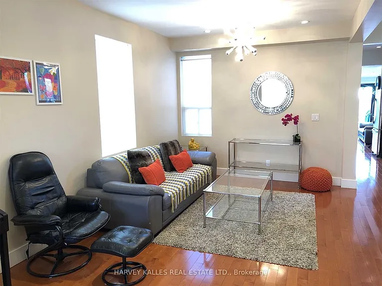 148 Roslin Ave — Photo 4