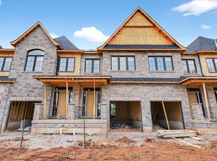 600 Maplehill Dr #9, Burlington, ON L7N2W3