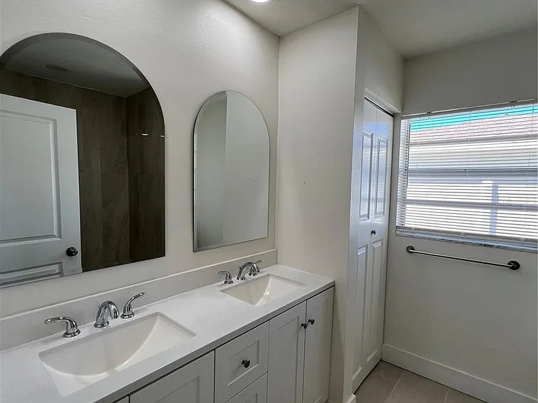 2502 Tropical Shores Dr SE — Photo 21