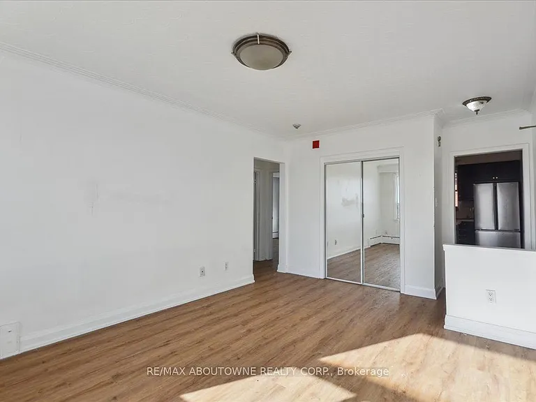2 Wesley St #6 — Photo 9
