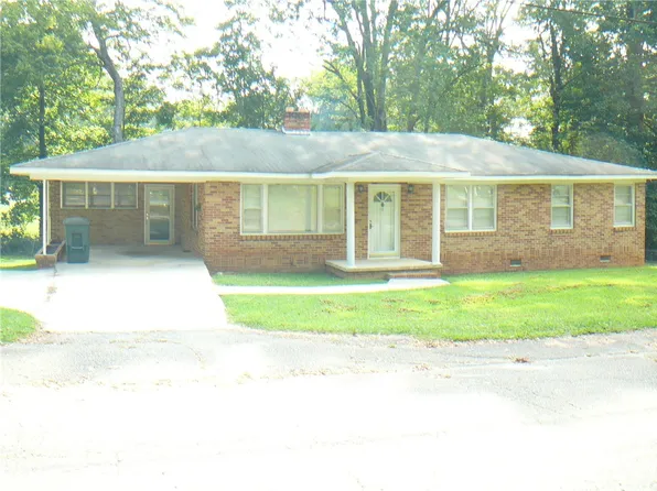 14 N Anderson St, Honea Path, SC 29654