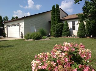 6507 Poorman Rd, Vermilion, OH 44089