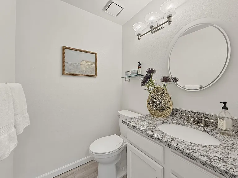 2892 W Long Cir #B — Photo 11