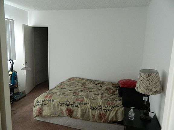 3rd image of 3775 Hughes Ave APT 5