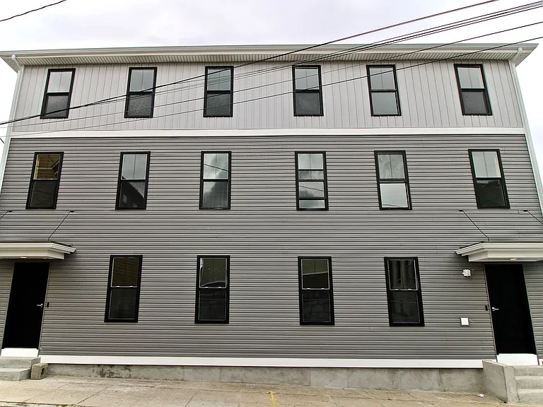 11-15 Piedmont St — Photo 9