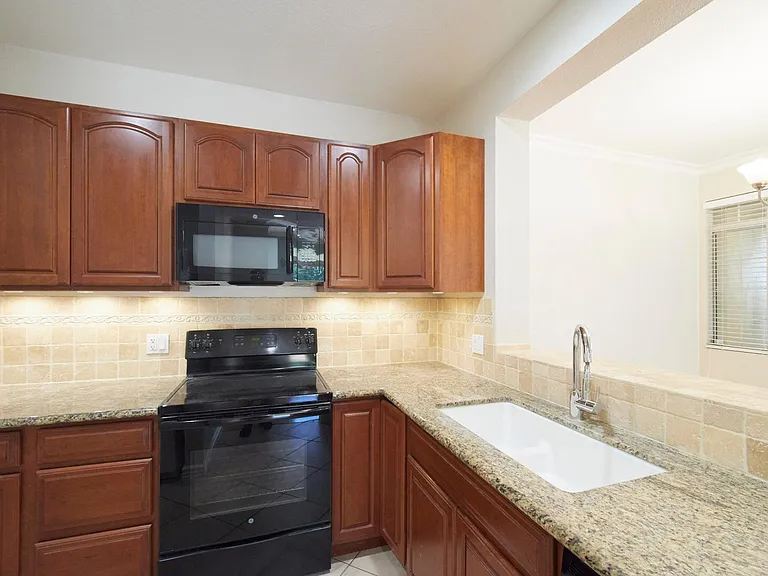 7031 Dublin Meadows St — Photo 11