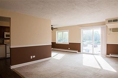 2nd image of 1118 N Dale Ave APT 2F