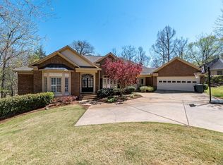 1016 Bent Pine Ct, Columbus, GA 31909
