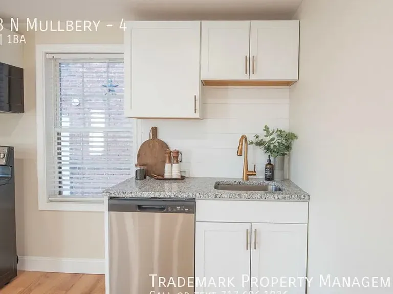 323 N Mulberry St #4 — Photo 6
