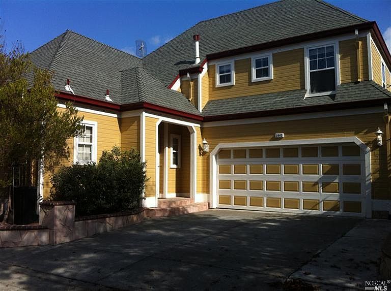 2nd image of 2443 Penbrooke Ave