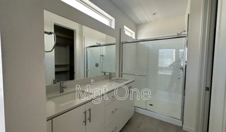 214 Placemark — Photo 16