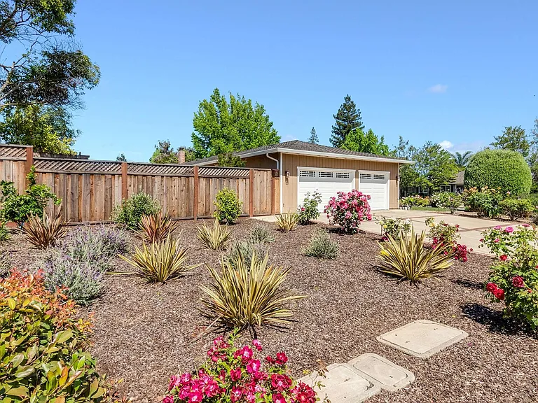 12371 Saraglen Dr — Photo 38
