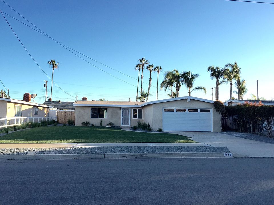 1st image of 921 Grove Ave