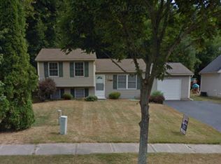 340 Parma View Dr, Hilton, NY 14468