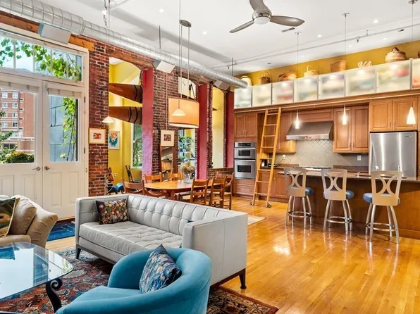 58 Prescott St Unit 1, Lowell, MA 01852