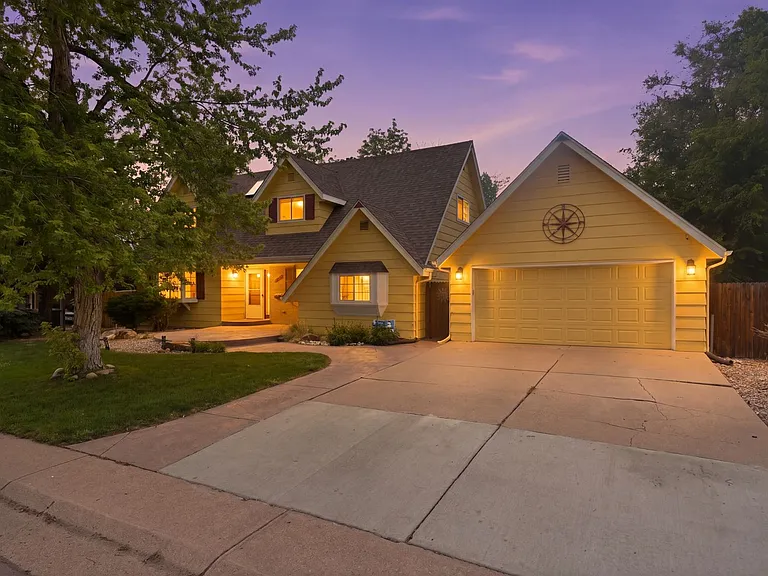 8111 E Briarwood Blvd — Photo 44