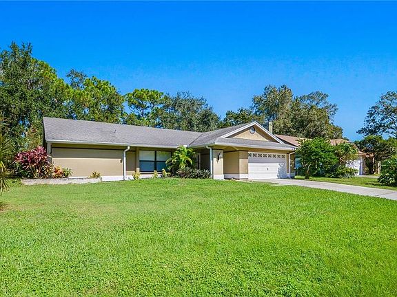 2nd image of 2628 Bridle Dr