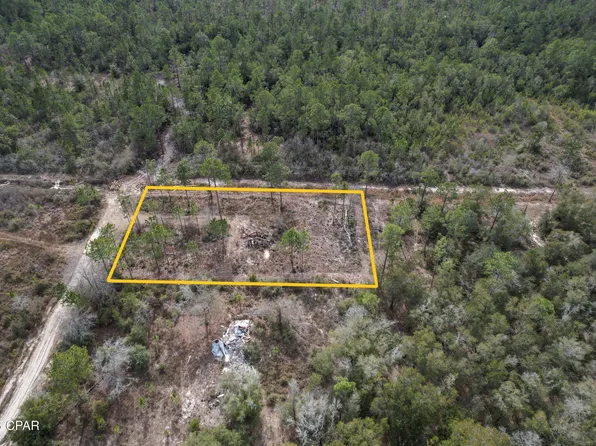 21101 Joann Ln, Fountain, FL 32438