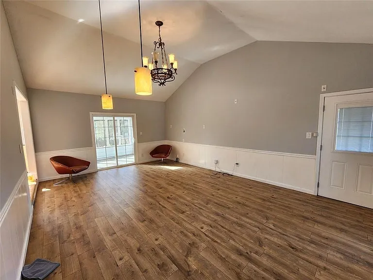 885 Melody Ln — Photo 20