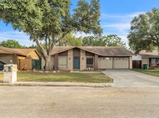 5910 Lake Pines St, San Antonio, TX 78222