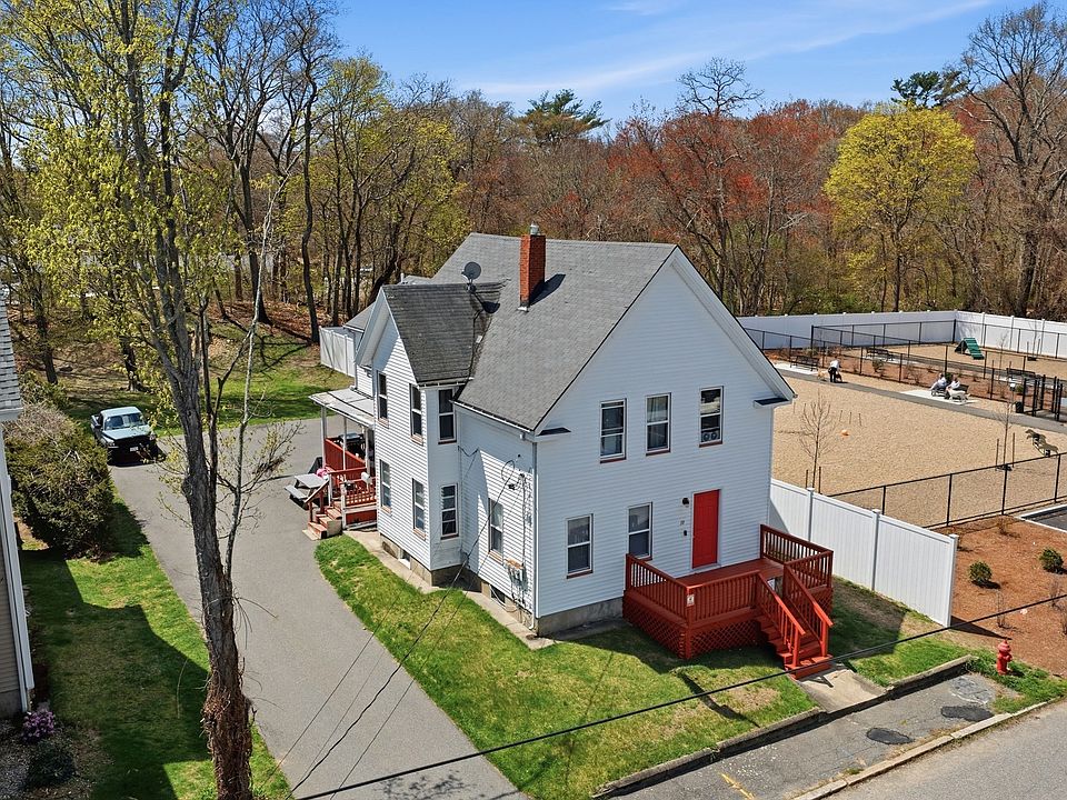 1st image of 10 Oak Ave