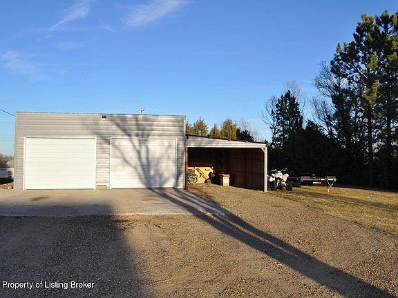 4th image of 204 7th Ave W