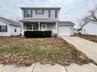 715 E Washington St, Pana, IL 62557