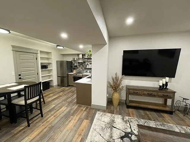 6710 Hillside Way — Photo 15